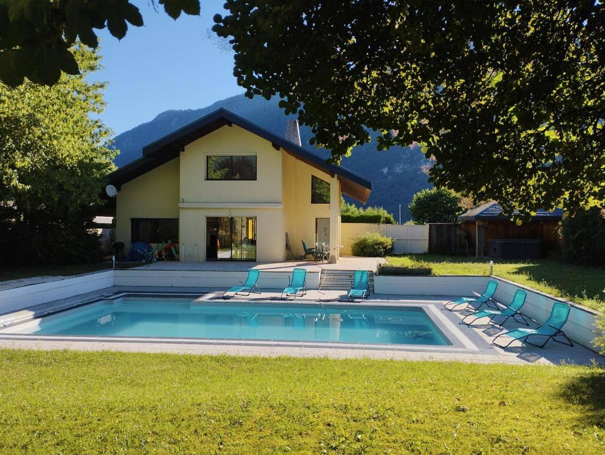 Villa Armonia, piscine chauffée, jacuzzi et jardin à 5mn du lac d Annecy in Doussard, Parc naturel régional du Massif des Bauges