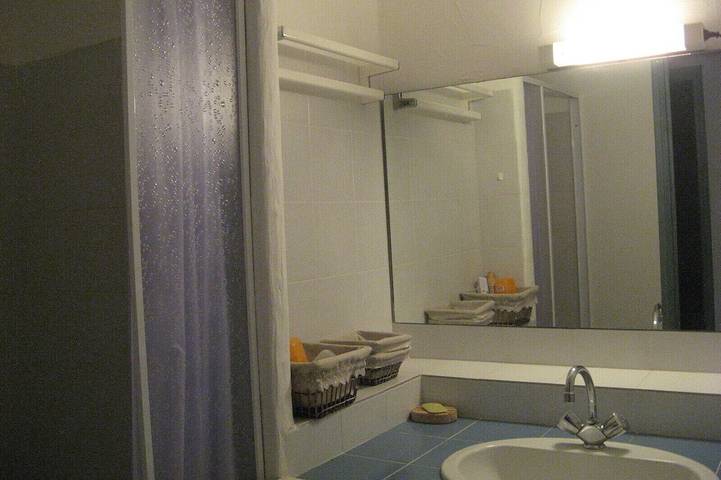 Location de vacances pour 4 personnes, avec jardin et terrasse dans Plage de Saint Cyprien (Lecci) - 4