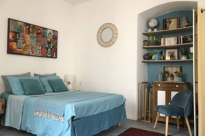 Gîte pour 4 personnes, avec balcon, animaux acceptés dans Cinema Le Studio Bastia - 3
