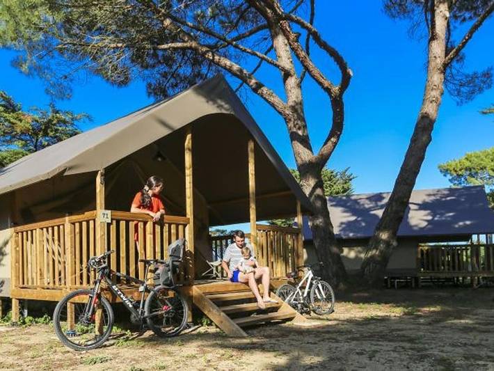 Location de vacances pour 4 personnes dans Petite Plage Saint Trojan Les Bains - 2