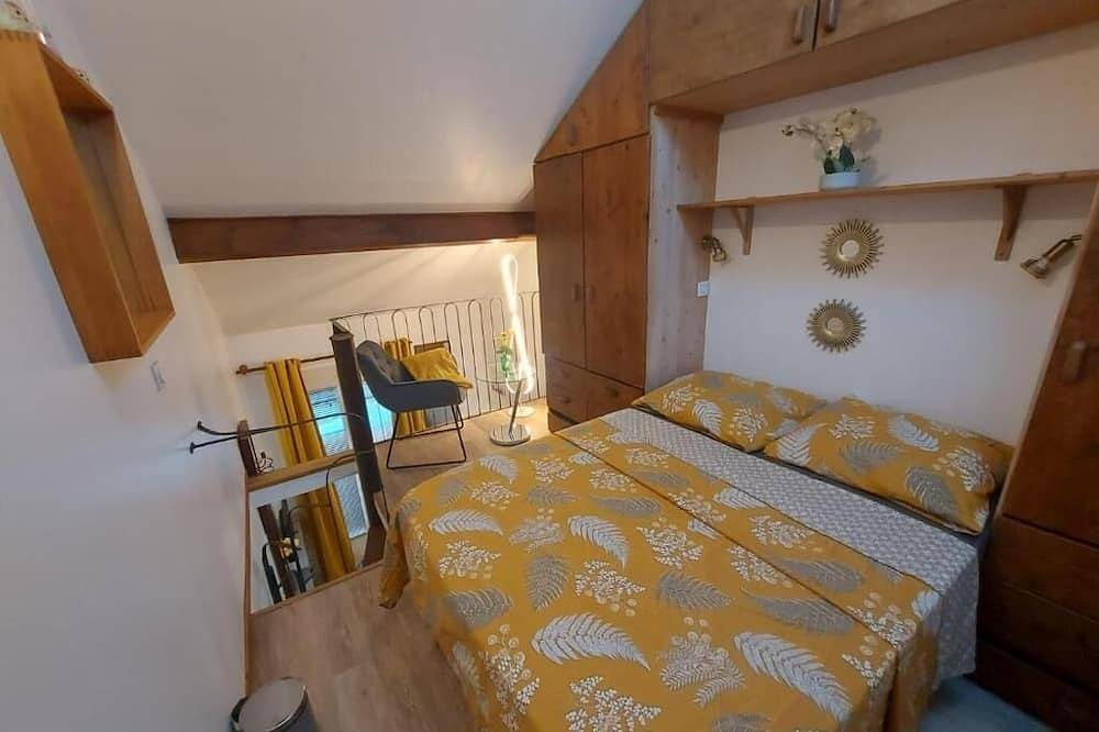 Apartamento entero, The Sunny Suite, warm and modern! in Fontenay-sous-Bois, Valle del Marne