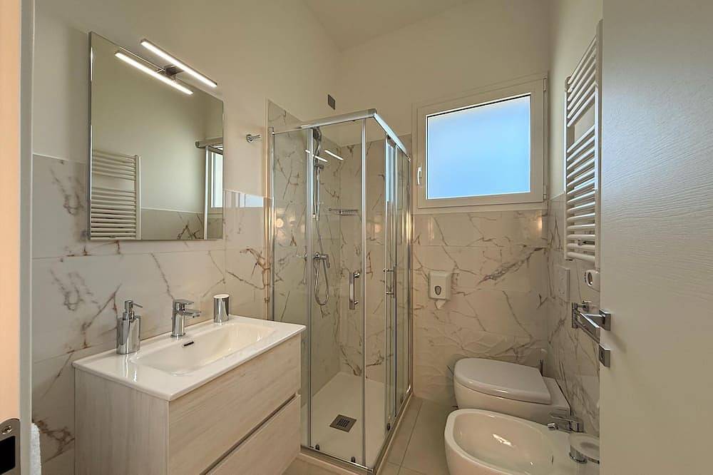 Appartement entier, Luxury penthouse 50 seconds from the sea. 24/7 on-call service. Full home automation. in San Benedetto del Tronto, Riviera delle Palme