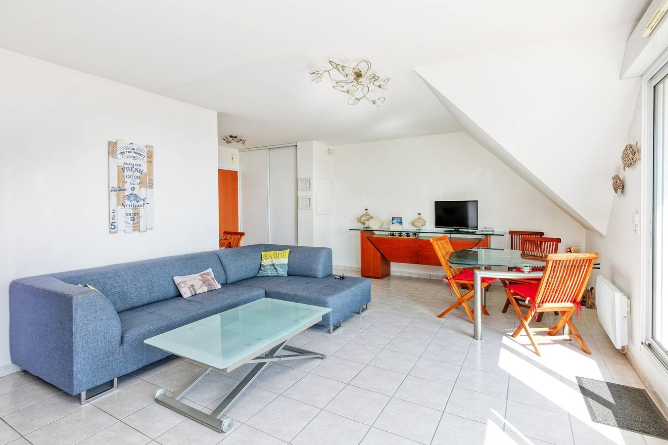 Appartement entier, Appartement avec vue sur la mer, terrasse privée et Wi-Fi in Le Croisic, Côte d'Amour