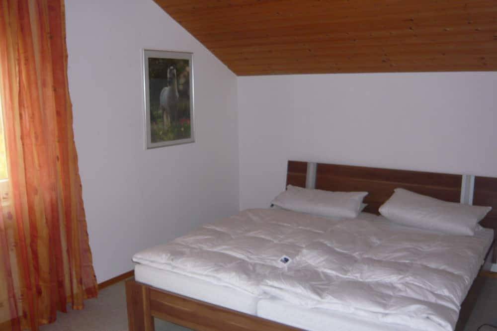 Ganze Wohnung, Dream family holidays with pool, sustainable and often cheaper than a hotel in Britzingen, Müllheim