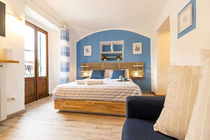 Appartement entier, [Easy Lake] Appartement à Baveno, à 100 mètres du lac. Wi-Fi gratuit, par Guestaly in Baveno, Comune di Baveno