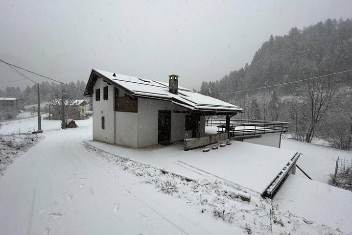 Ganze Wohnung, Chalet Francesca - Zuflucht in den Dolomiten in Pieve di Cadore, Östliche Dolomiten