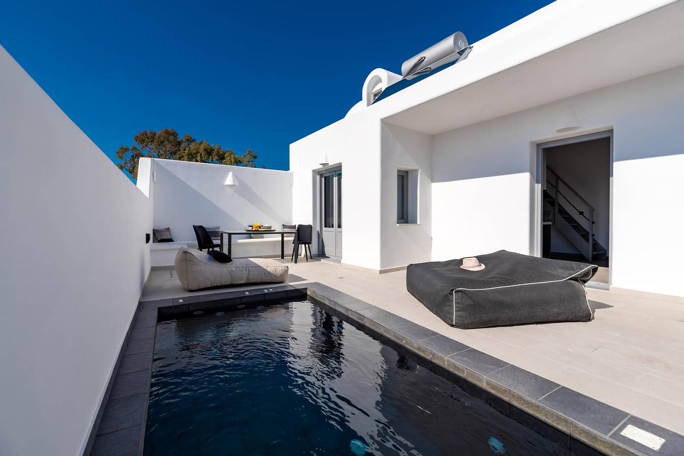 Charming Santorini Villa | 2 Bedrooms | Premium Villa | Private Heated Pool in Plage d'Perivolos, Perissa