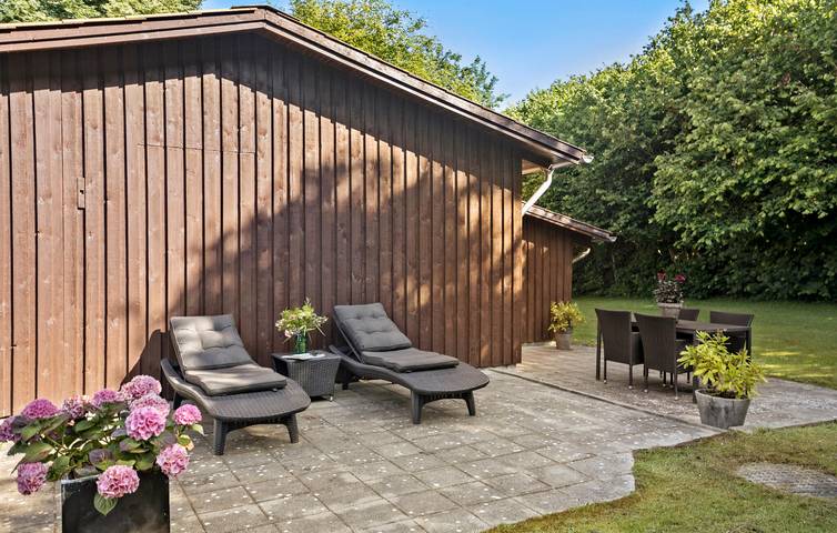Ferienhaus für 6 Personen mit Terrasse in Hvalpsund, Farsø