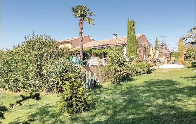 Location de vacances pour 6 personnes, avec jardin et piscine à Saint-Privat-des-Vieux - 4