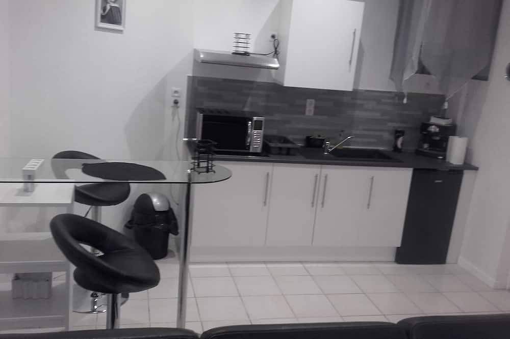 Apartamento entero, Precioso apartamento reformado, 4 personas. Cerca de todos los servicios Pau a pie in Pau (Francia), Béarn