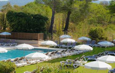 Hôtel pour 2 personnes, avec jardin ainsi que sauna et piscine dans Circuit Paul-Ricard
