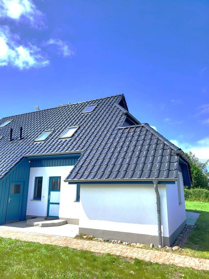 Ferienhaus für 9 Personen, mit Garten und Sauna sowie Terrasse und Seeblick in Kenz-Küstrow - 2