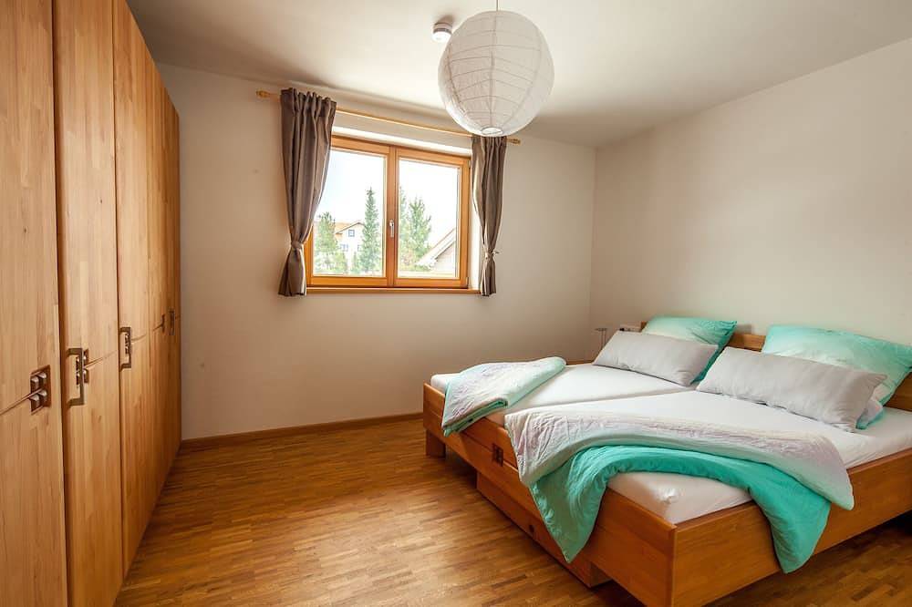 Neubau-komfortable Ferienwohnung mit Dachterrasse in Rückholz, Bayerisch Schwaben