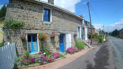 Gîte pour 4 personnes, avec jardin et terrasse à Saint-Mars-sur-Colmont