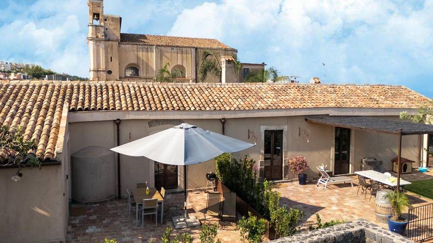 Villa per 4 persone, con giardino e terrazza, con animali domestici in Acireale