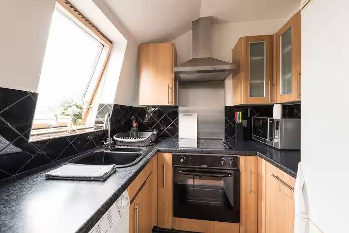 Ganze Ferienwohnung, Family/Business - Near Transport - Wifi - Sleeps 4 in Greenwich, London