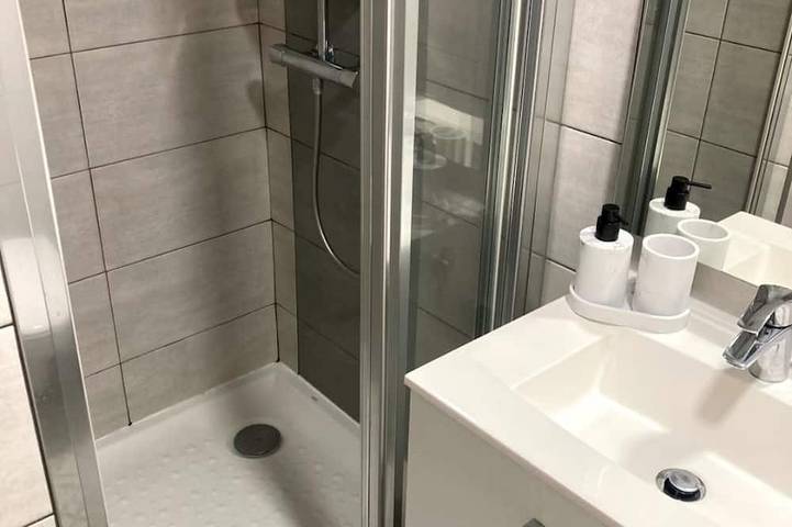 Apartamento entero, Cosy studio 27, à 400m des thermes in Chamalières, Parque Natural Regional Volcans d'Auvergne