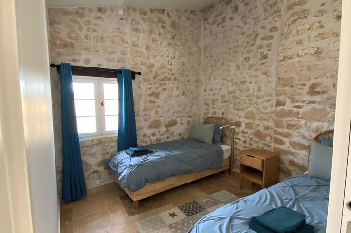 Location de vacances pour 4 personnes, avec jardin ainsi que piscine et terrasse à Saint-Just-Luzac - 4