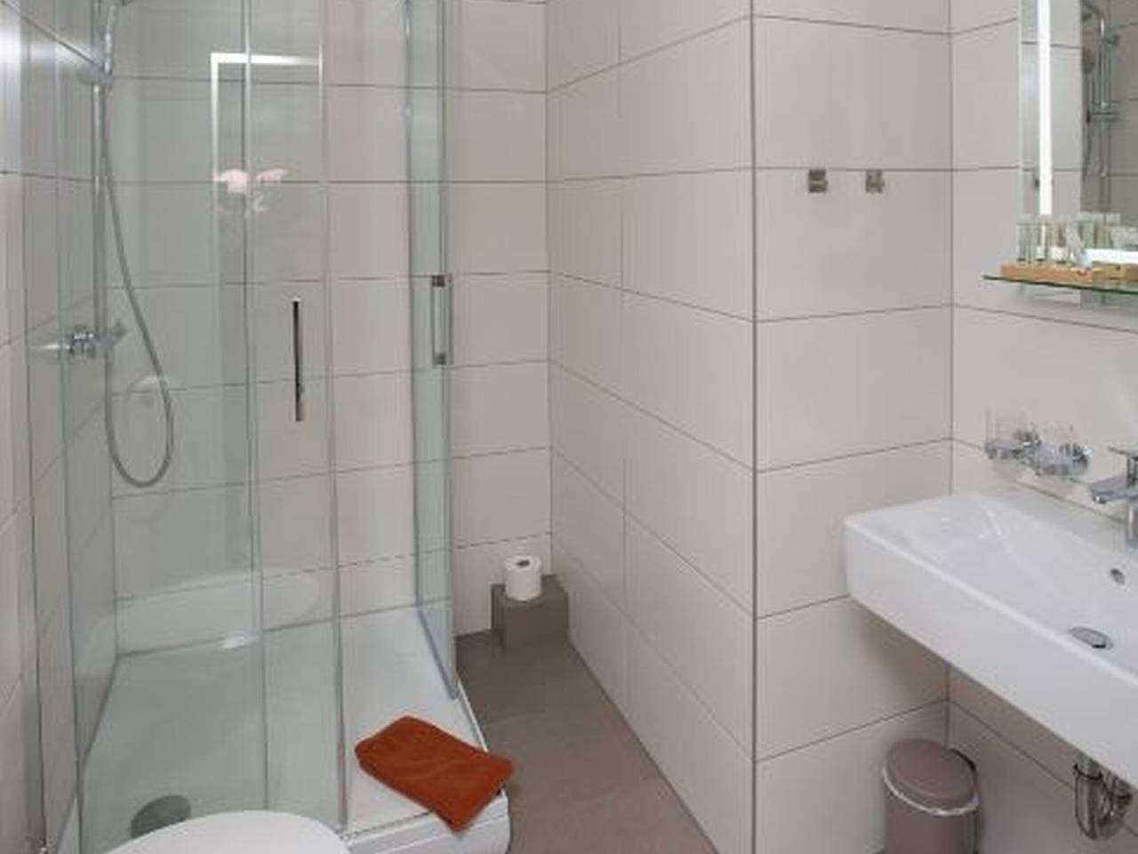 Doppelzimmer 3 mit Balkon und Wi-Fi in Haslach im Kinzigtal, Kinzigtal