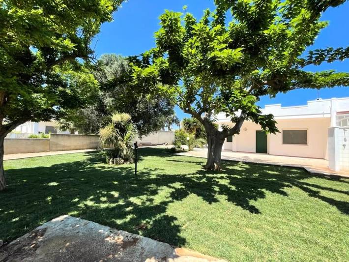 Villa per 4 persone, con giardino a Torre Santa Sabina