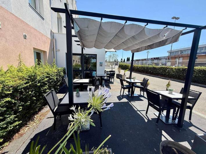 Hôtel pour 2 personnes, avec Terrasse à Vitrolles - 4