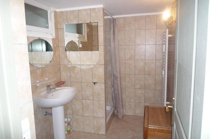 Gîte pour 4 personnes, avec terrasse et jardin à Saint-Jeannet - 4