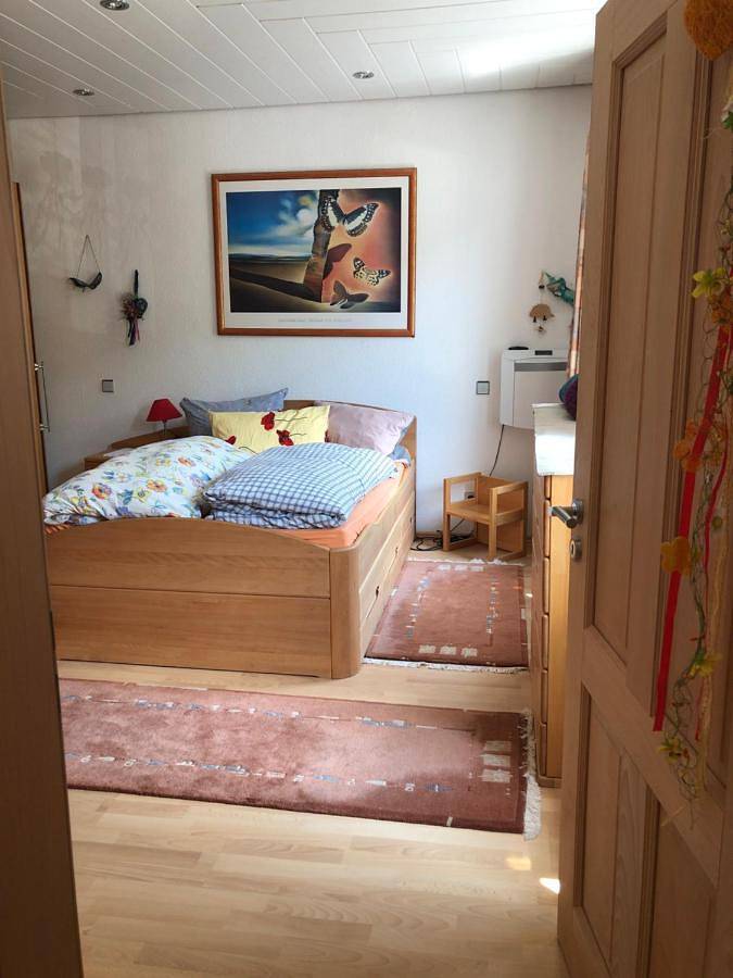 Ferienwohnung für 6 Personen, mit Terrasse und Garten sowie Ausblick in Winningen