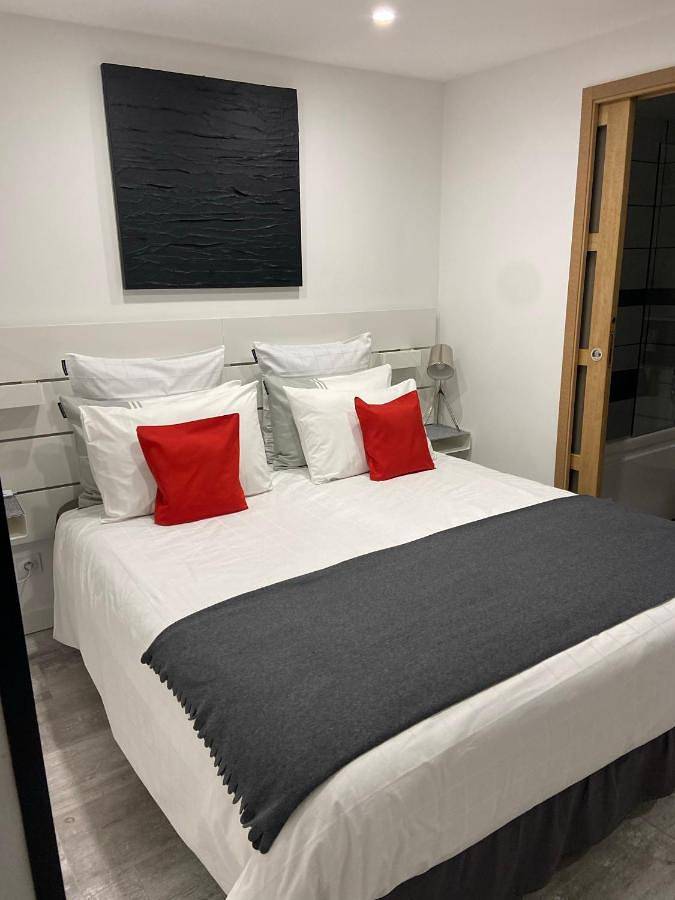 Appartement entier, One-Bedroom Apartment in Arques-la-Bataille, Région de Dieppe
