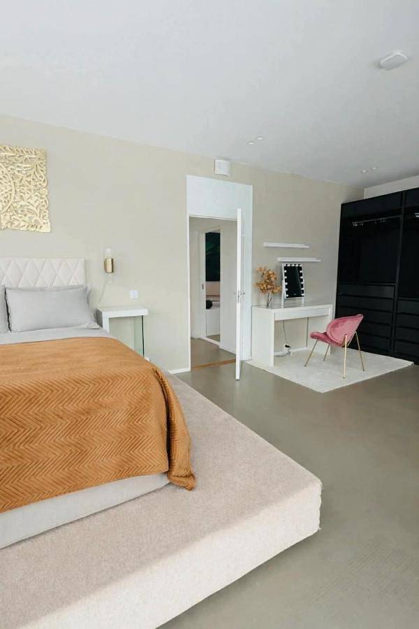 Ferienhaus für 8 Personen, mit Balkon und Whirlpool sowie Terrasse und Garten in Tromsø - 3