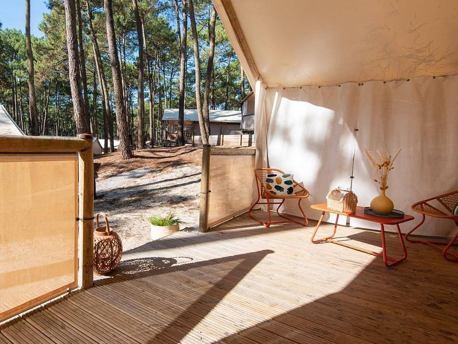 Camping Club Navarrosse Plage 4* - Ms Vacances - Lodge 4 personen - Maasai-Lodge. in Biscarrosse, Côte d’Argent