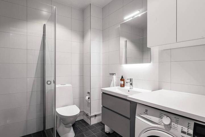 Ganze Wohnung, New Stylish Local Apartment in Barkarbystaden in Schwedische Ostsee