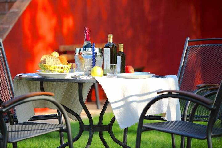 Appartement entier, Maison à Spello avec piscine et barbecue in Foligno, Province de Pérouse