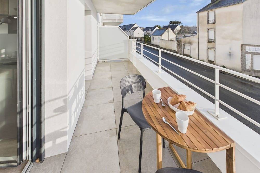 Entire apartment, Close to city center – Apartment for 2 with balcony in Pont-l'Abbé, Côte de Cornouaille