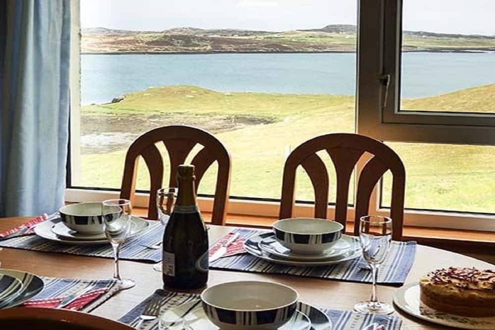Idyllisch gelegener Bungalow, schöne Aussicht 20 ml von der Stornoway Isle of Lewis in Lewis and Harris, Äußere Hebriden