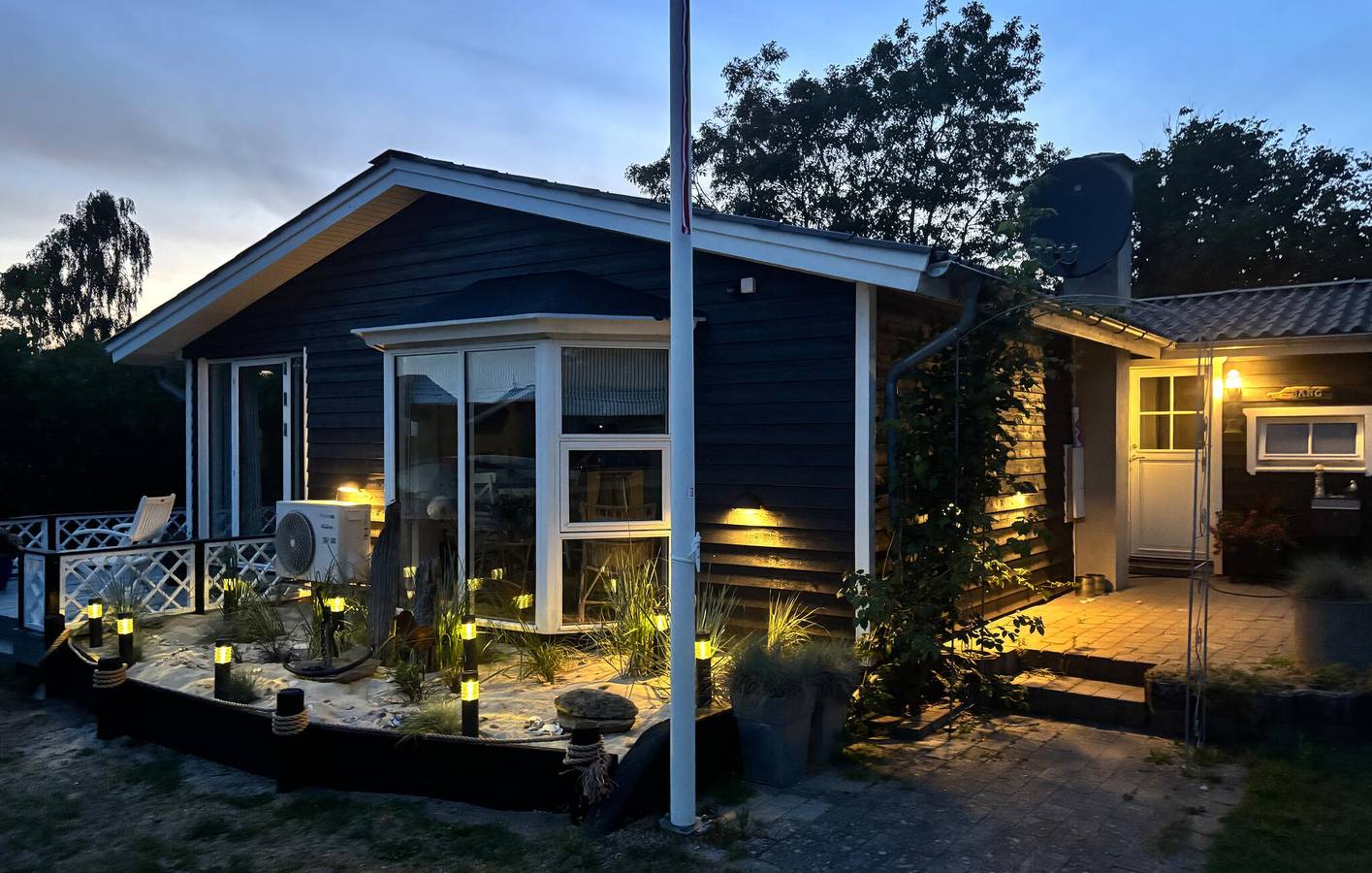Ferienhaus für 4 Personen mit Terrasse in Følle Strand, Süddjursland