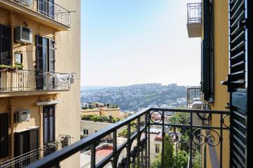 Ferienwohnung für 6 Personen, mit Balkon in Neapel