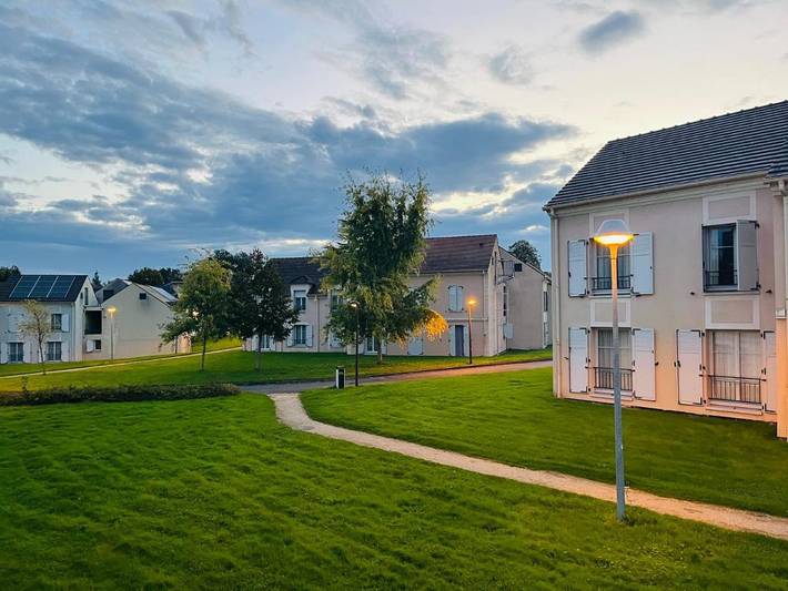 Appart’hôtel pour 2 personnes, avec jardin ainsi que piscine et vue