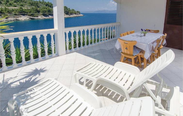 Location de vacances pour 6 personnes, avec terrasse, animaux acceptés en Korcula - 4