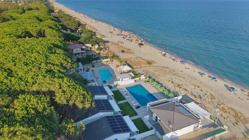 Casa vacanza per 4 persone, con giardino e panorama nonché piscina, con animali domestici a Sellia Marina