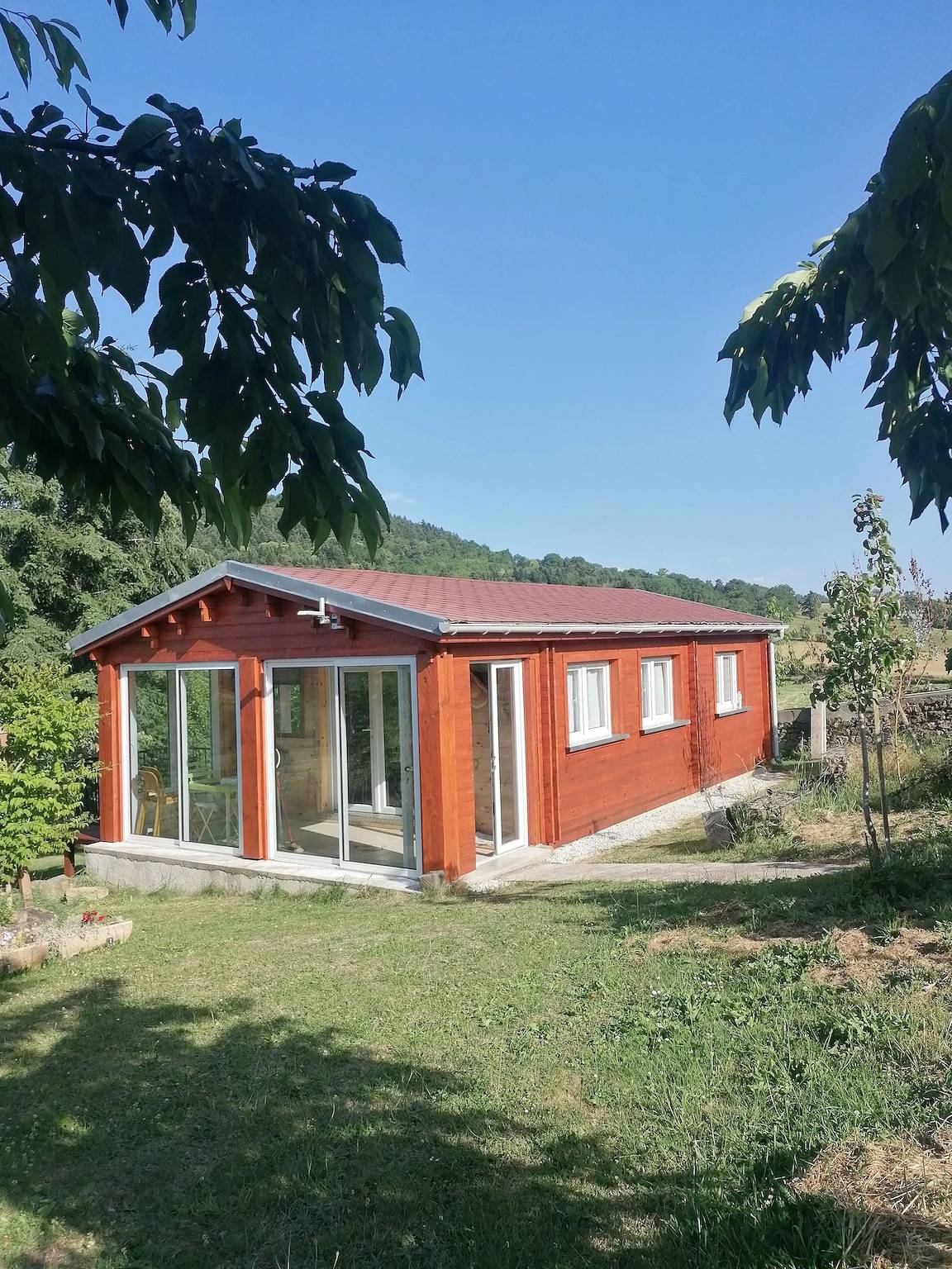 Chalet accueillant à Égliseneuve-des-Liards avec jardin in Égliseneuve-des-Liards, Parc Naturel Régional Livradois-Forez