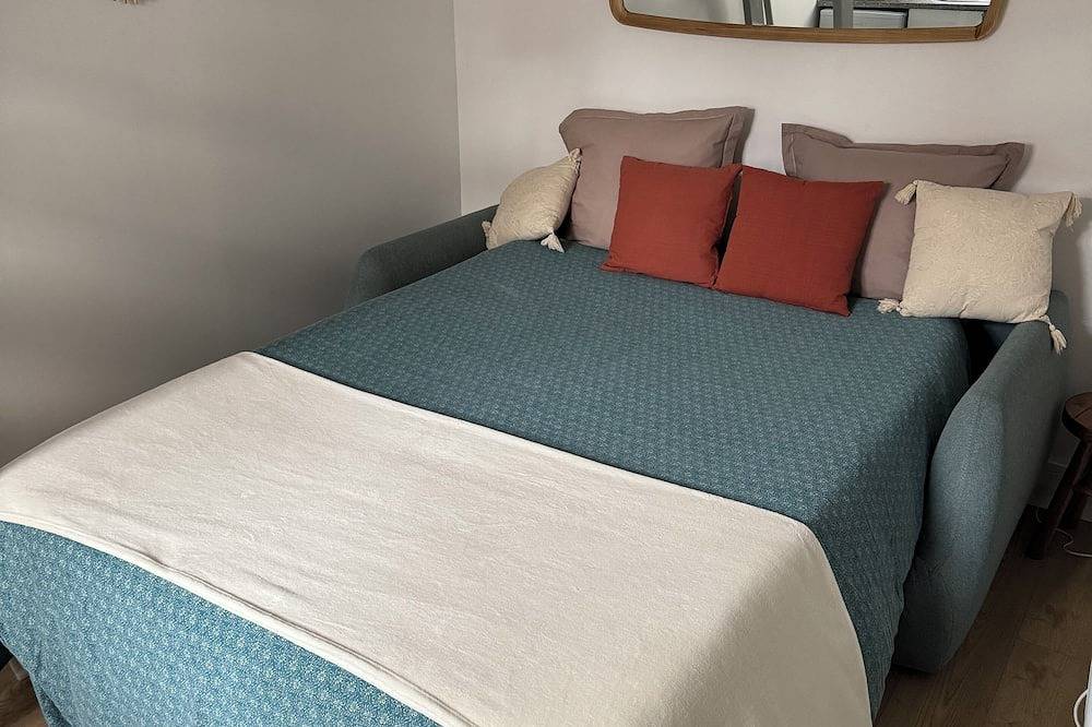 Appartement entier, Studio avec mezzanine, Wi-Fi rapide, à 5 min de la gare, 30 min de Paris in Bessancourt, Val-d'Oise