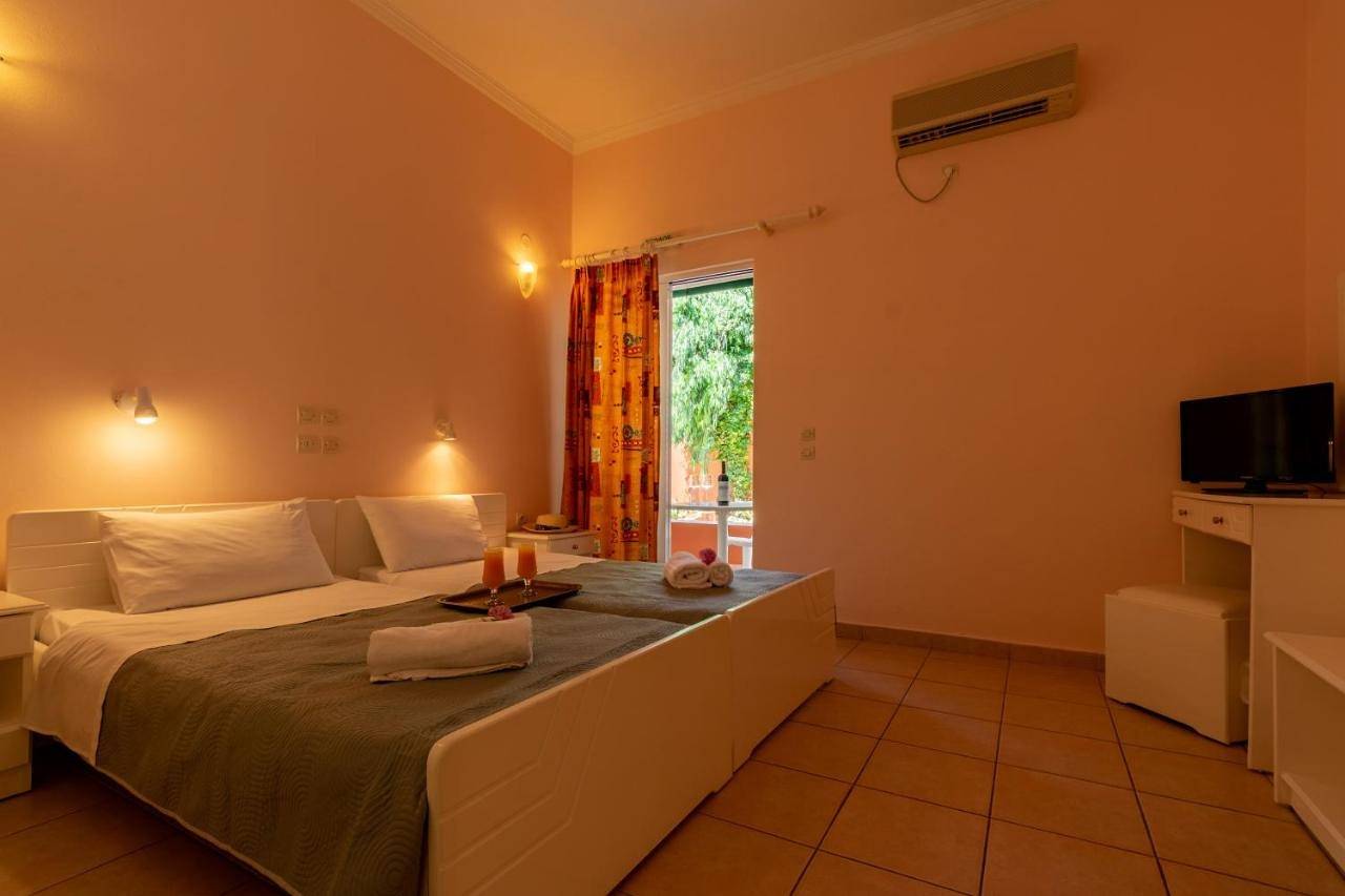 Andreas House in Dassia, Corfou