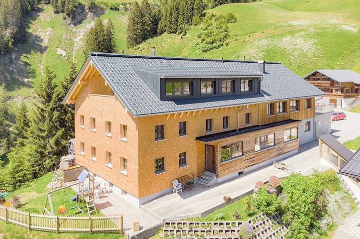 Chambre d’hôte pour 3 personnes, avec jardin et sauna à Schröcken