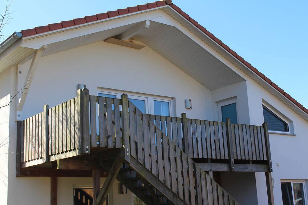 Ganze Wohnung, Exklusive Ferienwohnung Boddenblick in Haus Boddensonne in Bodstedt, Fuhlendorf