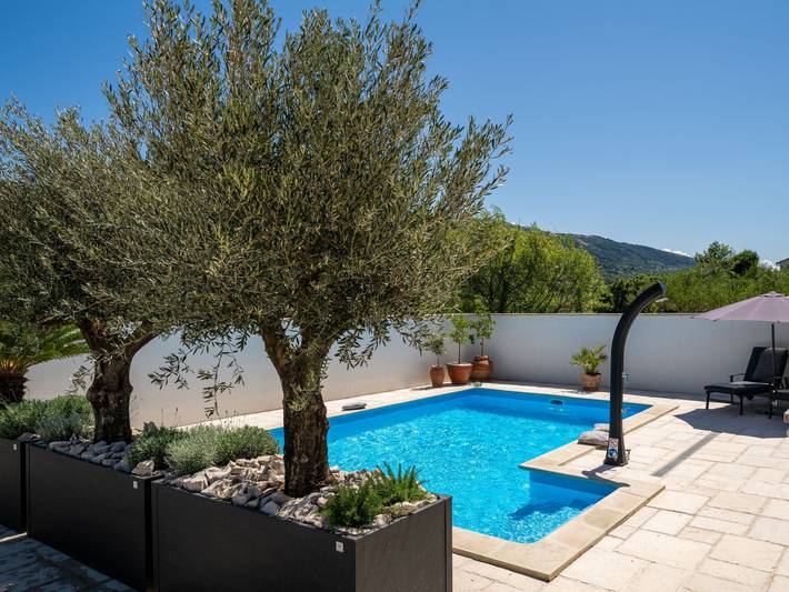 Ferienhaus für 4 Personen, mit Terrasse und Garten auf Rab - 3