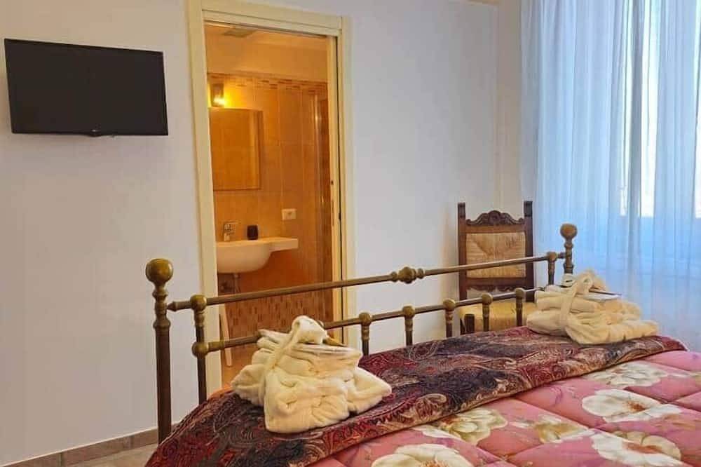 Villa Eteria – Private Panoramic Villa near Pompeii in Lettere, Naples Province