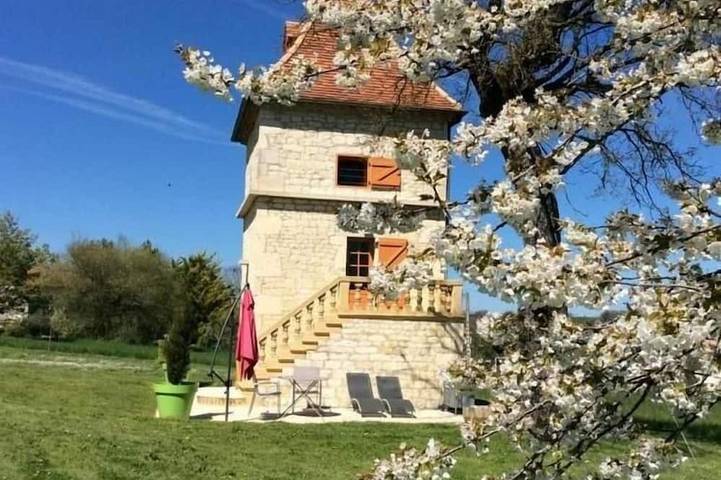 Location de vacances pour 2 personnes, avec Jardin à La Ballade de Pern