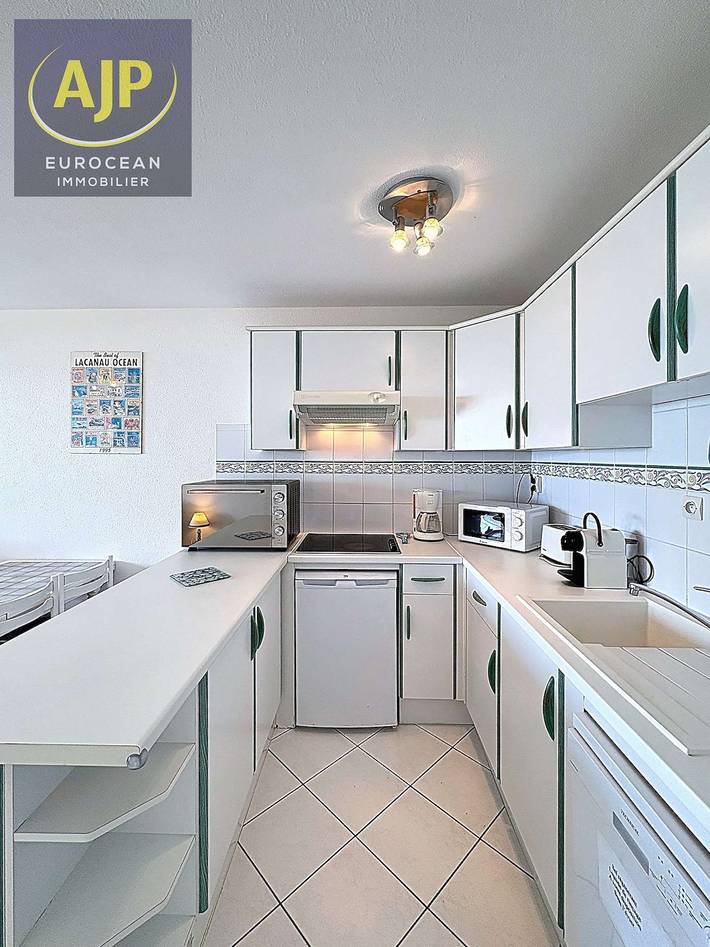 Entire holiday apartment, Apartment with beautifull ocean view, 1 bedroom, 4 people, Lacanau océan in Lacanau Ocean, Lacanau