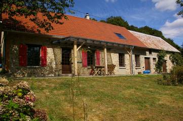 Gîte pour 6 personnes, avec terrasse et jardin à Montchamp