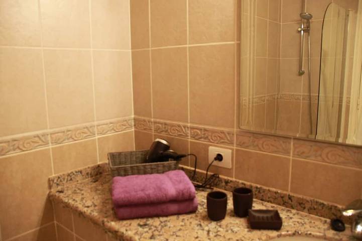 Apartamento entero, Apartamento con fantásticas vistas panorámicas al Teide y al mar, balcón orientado al oeste in Puerto de la Cruz, Tenerife Norte